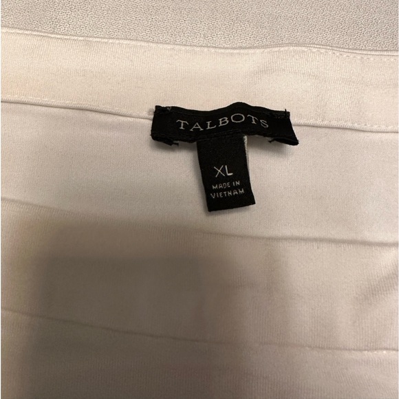 Land’s End. White square neck tee with liner. Very nice quality. Worn 1x - Picture 3 of 4